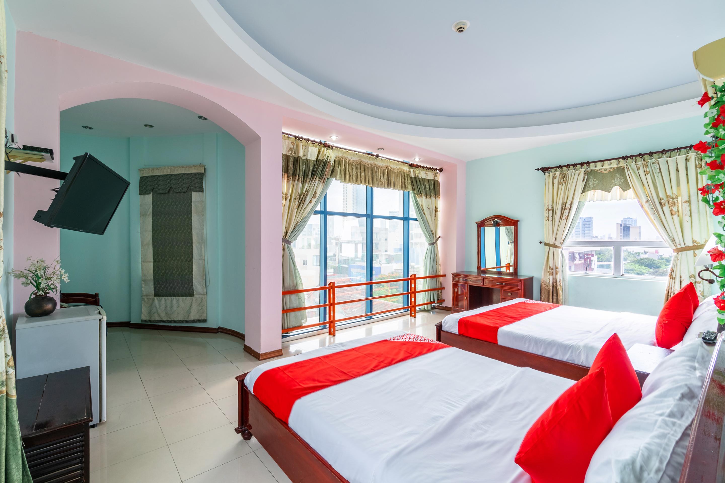 Golden Gate 1 Hotel Danang Exterior photo